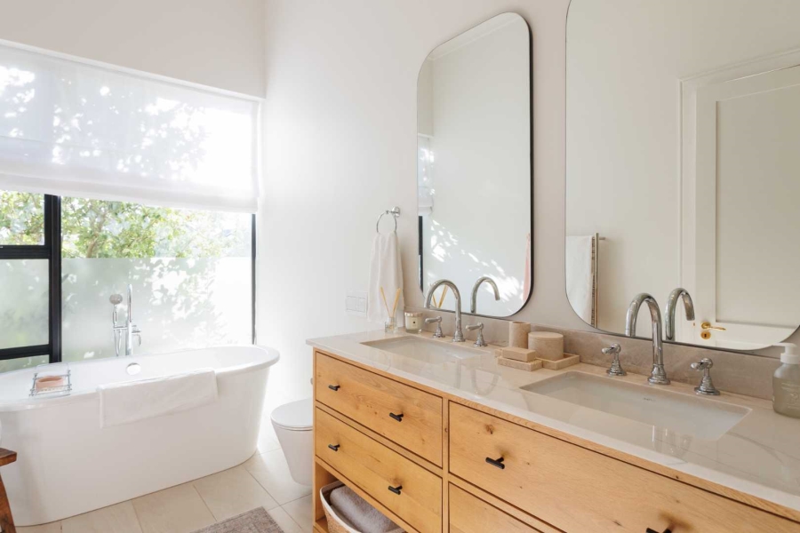 8 Bedroom Property for Sale in Val De Vie Estate Western Cape